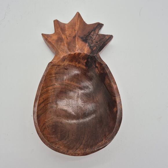 Handmade wooden pineapple decorative dish 8" - Picture 1 of 5
